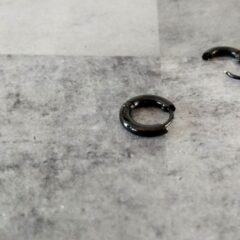 メンズピアスの位置による意味合いとは？好みでおしゃれを楽しもう