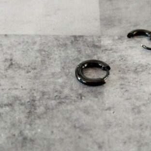 メンズピアスの位置による意味合いとは？好みでおしゃれを楽しもう