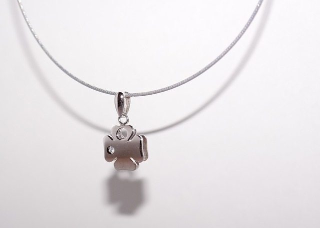 つけっぱなしでも問題が無いシルバーネックレス