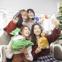 クリスマスこそ華やかな女子会を！おすすめの過ごし方5選